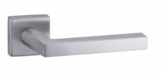 Maniglia cromo satinato per porta interna modello Quadra -0