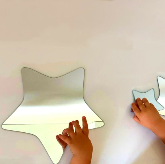 Set di specchi a forma di stelle di varia dimensione-550
