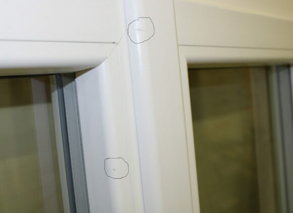 Finestra in PVC bianco pellicolato a 2 ante-930