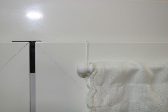 COPPIA di BASTONI ESTENSIBILI per tendine a vetro di lunghezza cm. 50/70 e diametro mm. 7 Finitura BIANCO-848