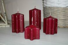 Candele a forma di Stella colore Bordeaux con piccoli brillantini a forma di stelline dorate -0