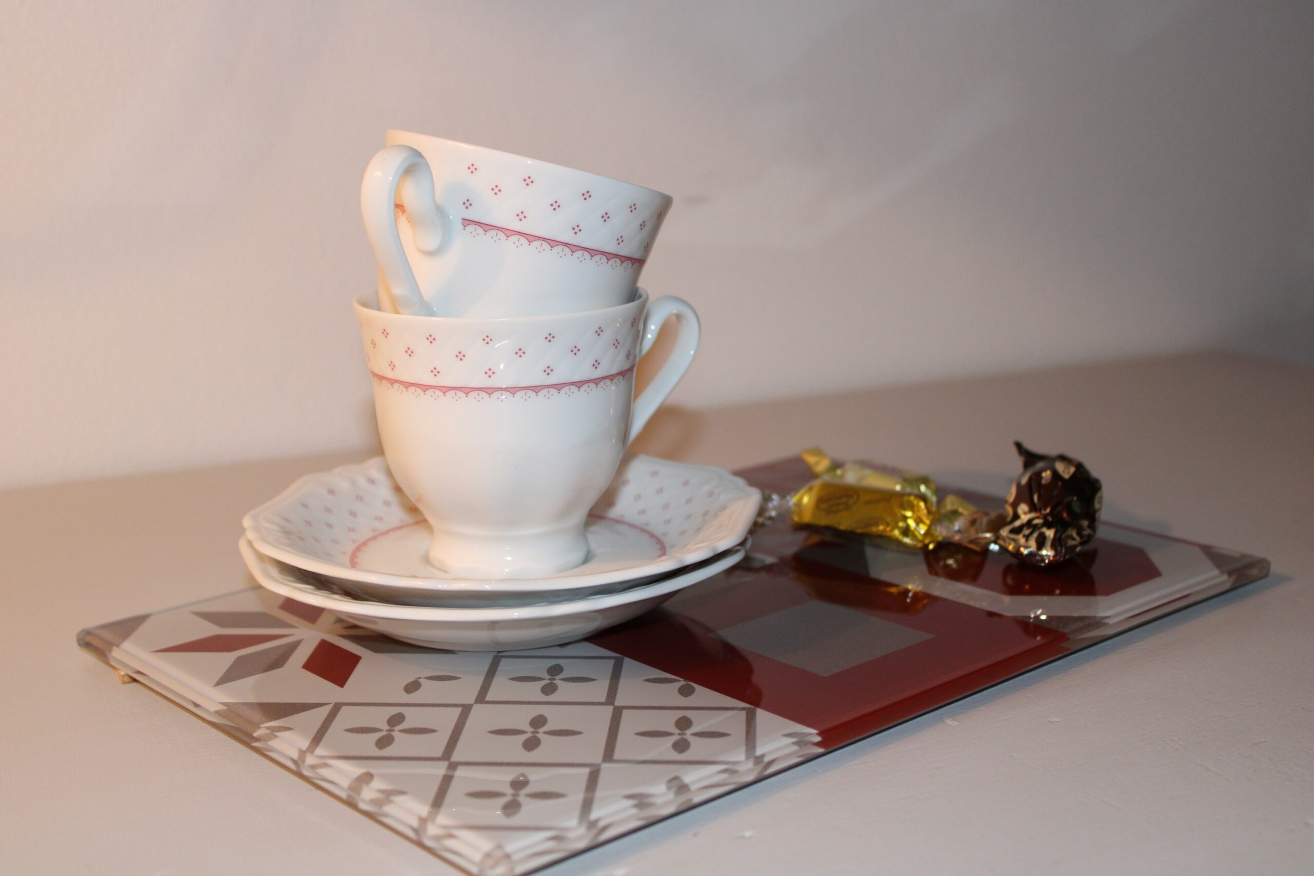 Tagliere in vetro ceramicato lucido piano rettangolare con stampa Random Avio da cm. 40 x 30-1366