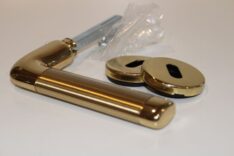 Maniglia oro lucido e oro satinato per porta interna - mezza destra - modello Aalborg-1891