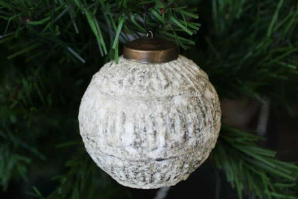 Palline di Natale in vetro Bianco - Bianco anticato - Decoro natalizio - forme e dimensioni varie - immagine 3