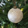 Pallina di Natale in vetro Colore Oro Decoro natalizio forma Sfera Oro Vellutato da Ø 9 cm. -0
