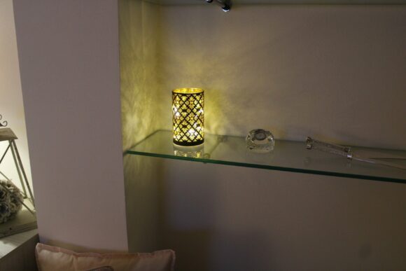 Lampade porta tealight in vetro decorato con luci a led - Nero/Oro e Bianco/Oro - cm. cm. Ø 9 x 15 H-1762
