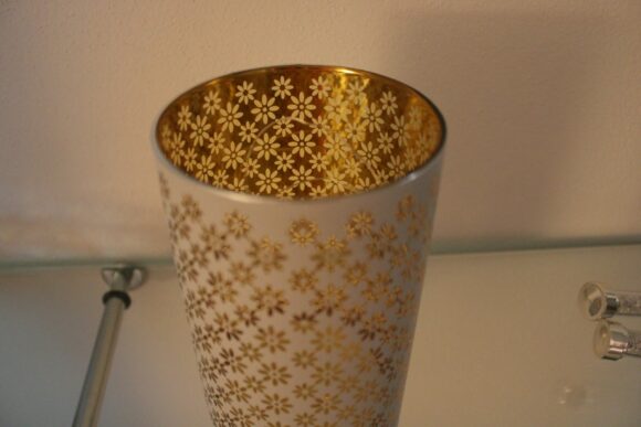 Lampade porta tealight in vetro decorato con luci a led - Nero/Oro e Bianco/Oro - cm. cm. Ø 9 x 15 H-1755