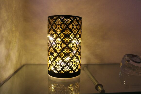 Lampade porta tealight in vetro decorato con luci a led - Nero/Oro e Bianco/Oro - cm. cm. Ø 9 x 15 H-1761