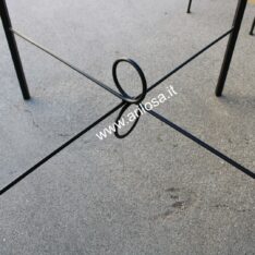 Tavolo in ferro quadrato con piano in lamiera traforata - colore Nero-2117