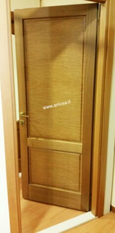 Porta interna in noce tanganica chiaro - cm. 80 x 210 H battente spinta destra -0
